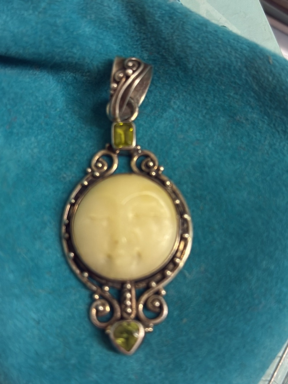 Vintage Sterling Silver Moon Face Pendant with Peridot Accent - Cream Moon